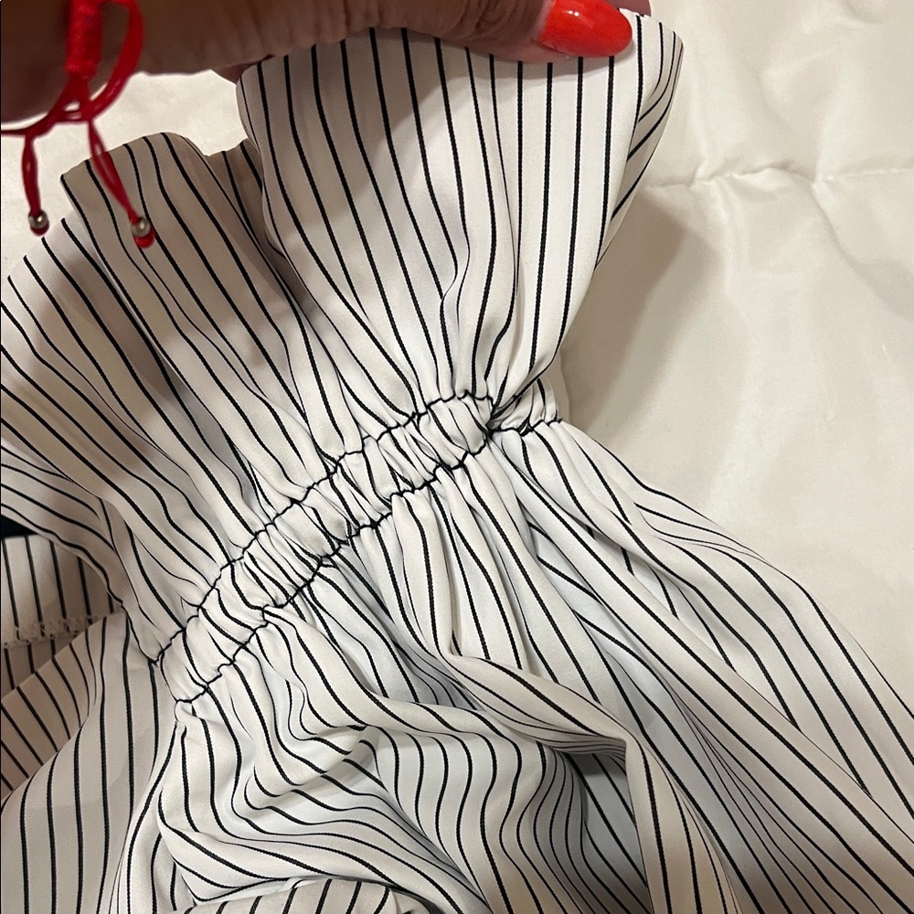 Lea & Viola Black and White Striped Off-Shoulder Blouse - Picture 4 of 10